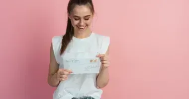Как вернуть деньги по расписке: работает ли она вообще