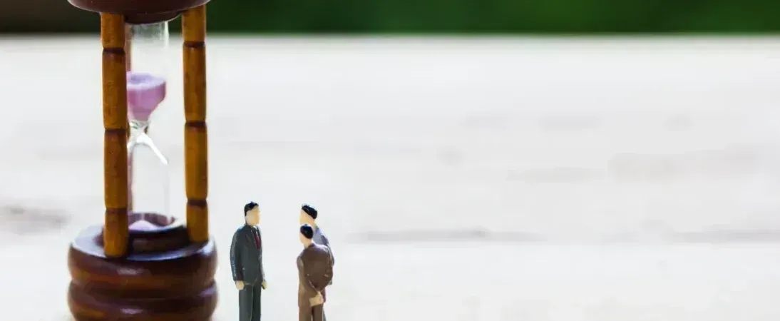 Споры с работодателем: когда пора к юристу