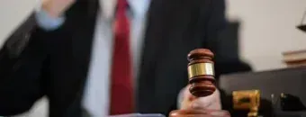 Когда пора обращаться к юристу, а не ждать «само пройдёт»